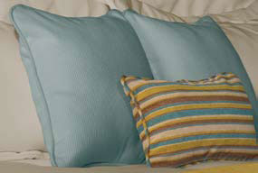 ACCENT PILLOWS